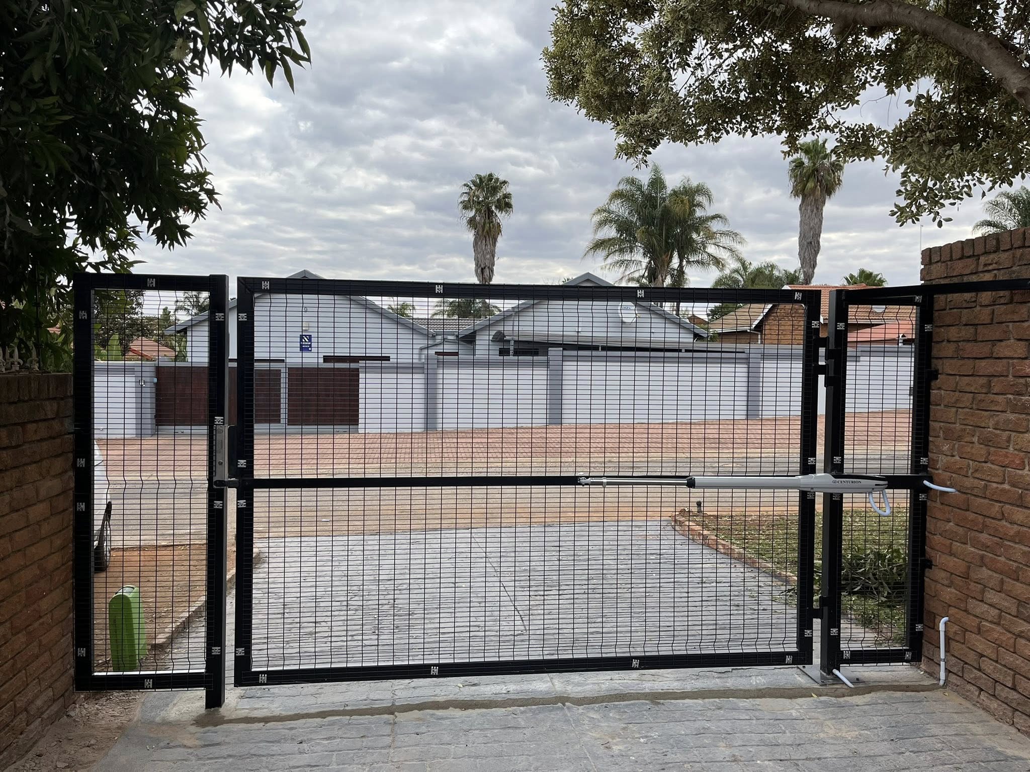 Secure Gate Automation